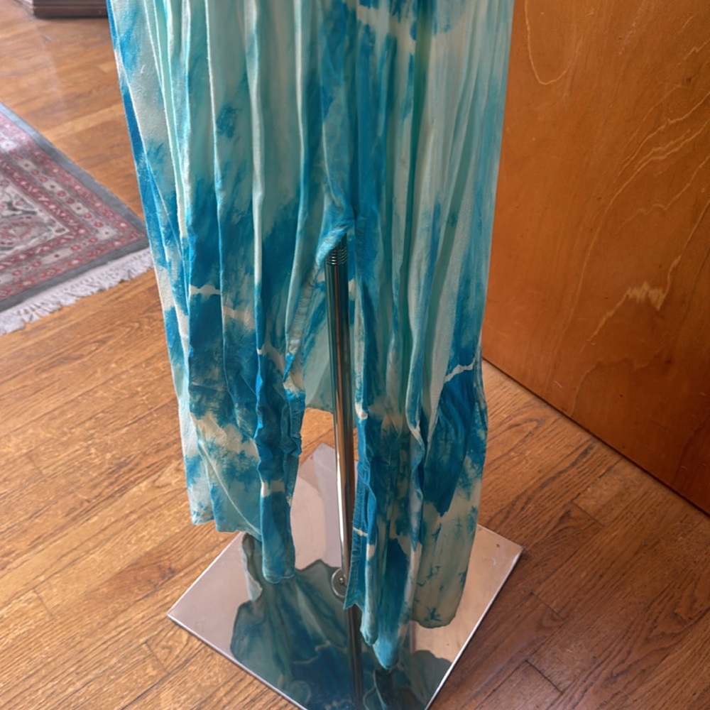 Billabong asymmetric hem tiedye maxi dress. Size XS - Picture 3 of 7